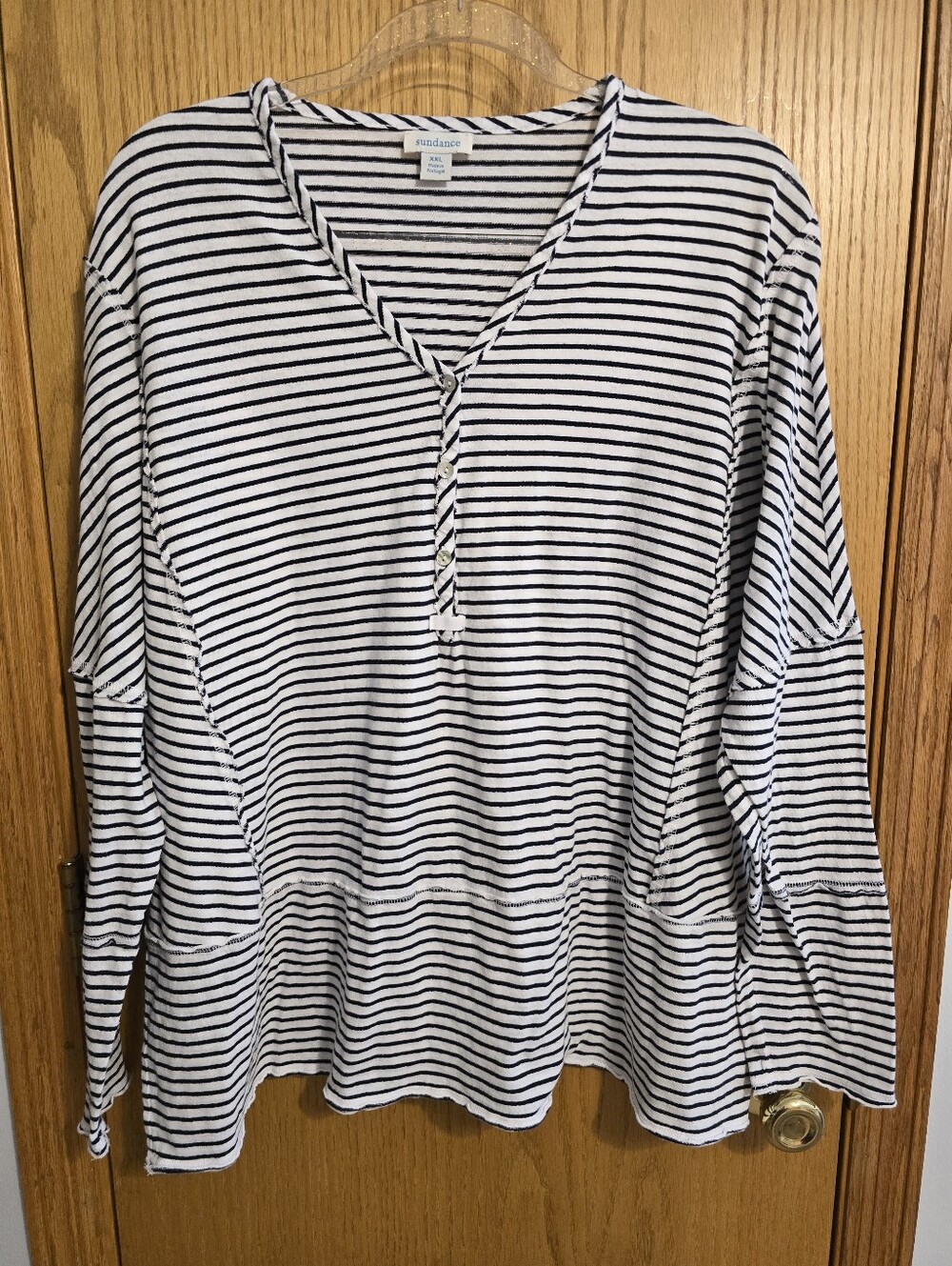 Sundance White and Black Striped V-Neck Long Sleeve Top